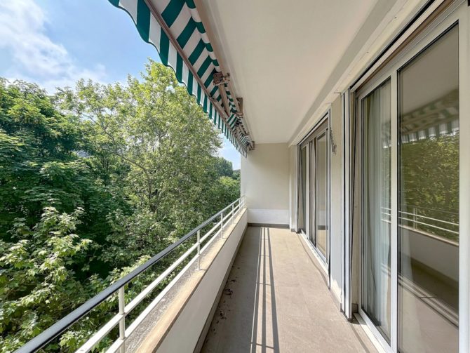 Photo 8 of the property 85968162 - bright 7-room apartment – avenue krieg
