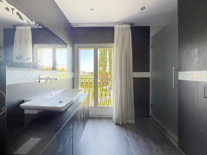 Photo 2 of the property 85987260 - elegant furnished 10-room house with indoor pool