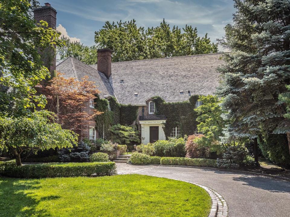 Stately Georgian Home In Toronto’s Teddington Park Asks $8.8 Million