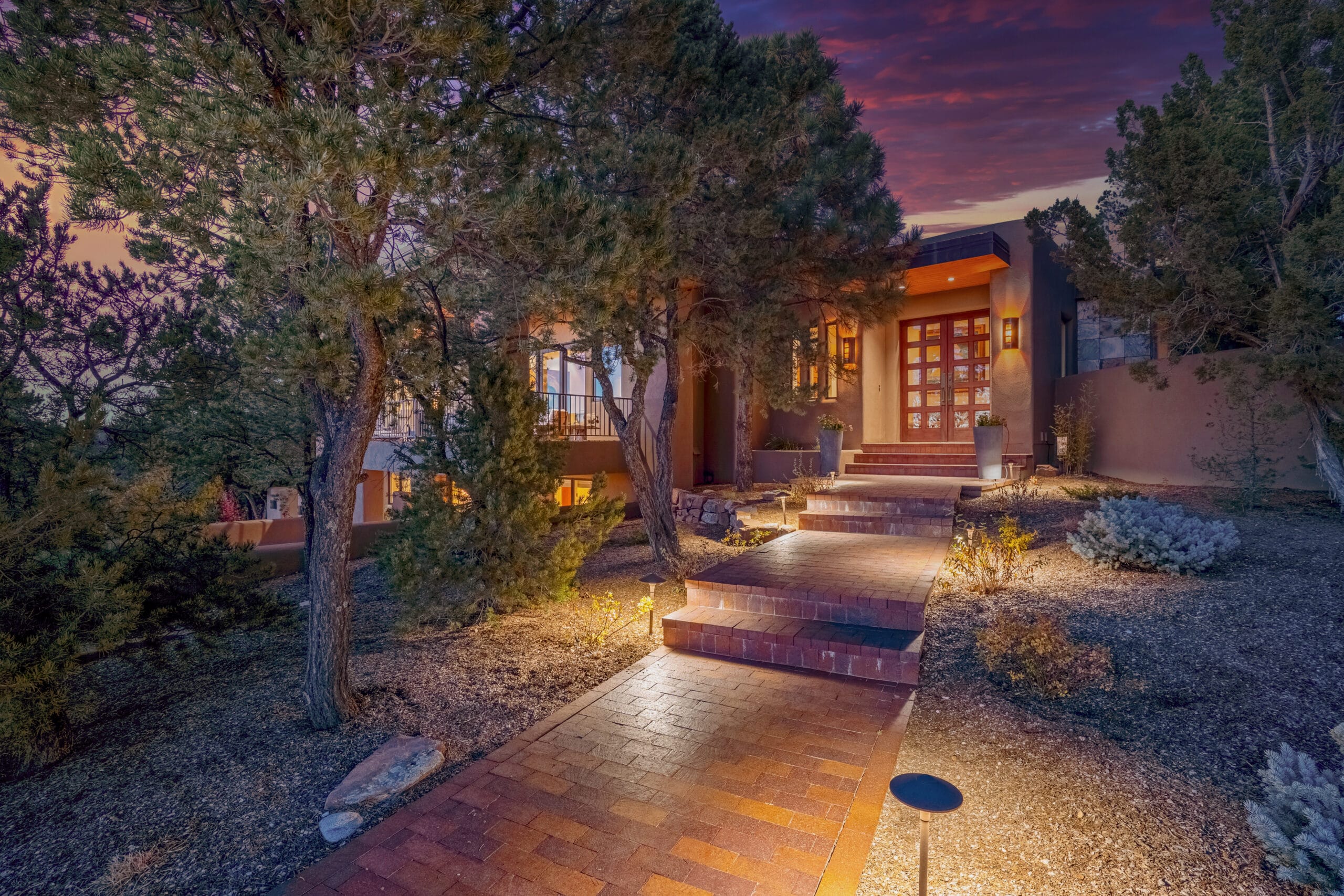 Santa Fe Home Blends Styles For A Certain Southwest Sophistication