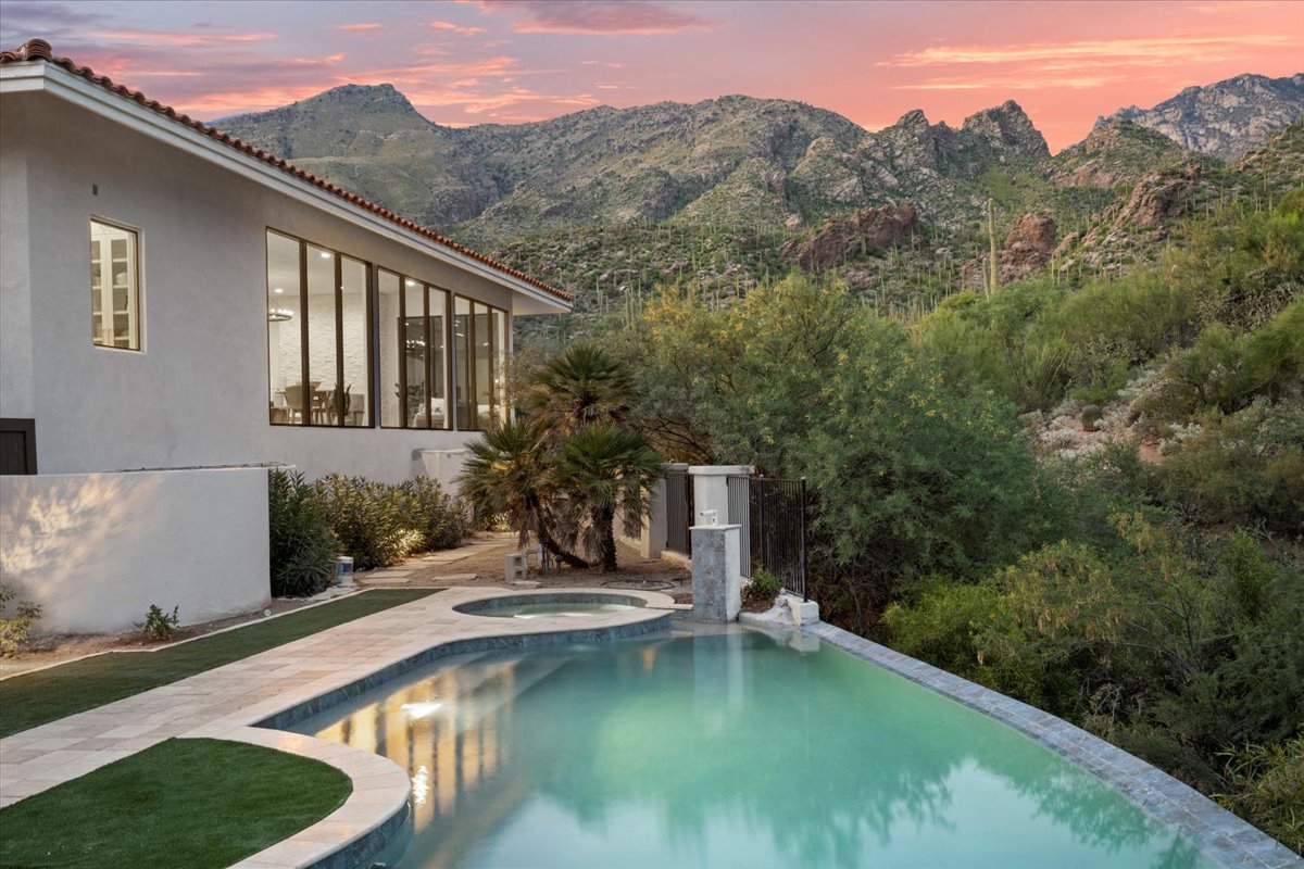 Luxury Homes In Gated Communities: What $3 Million Buys In Arizona, Hawaii And Nevada