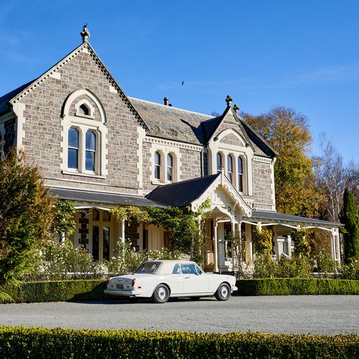 New Zealand Estate Dating To 1890 Proudly Displays Its Historic Roots