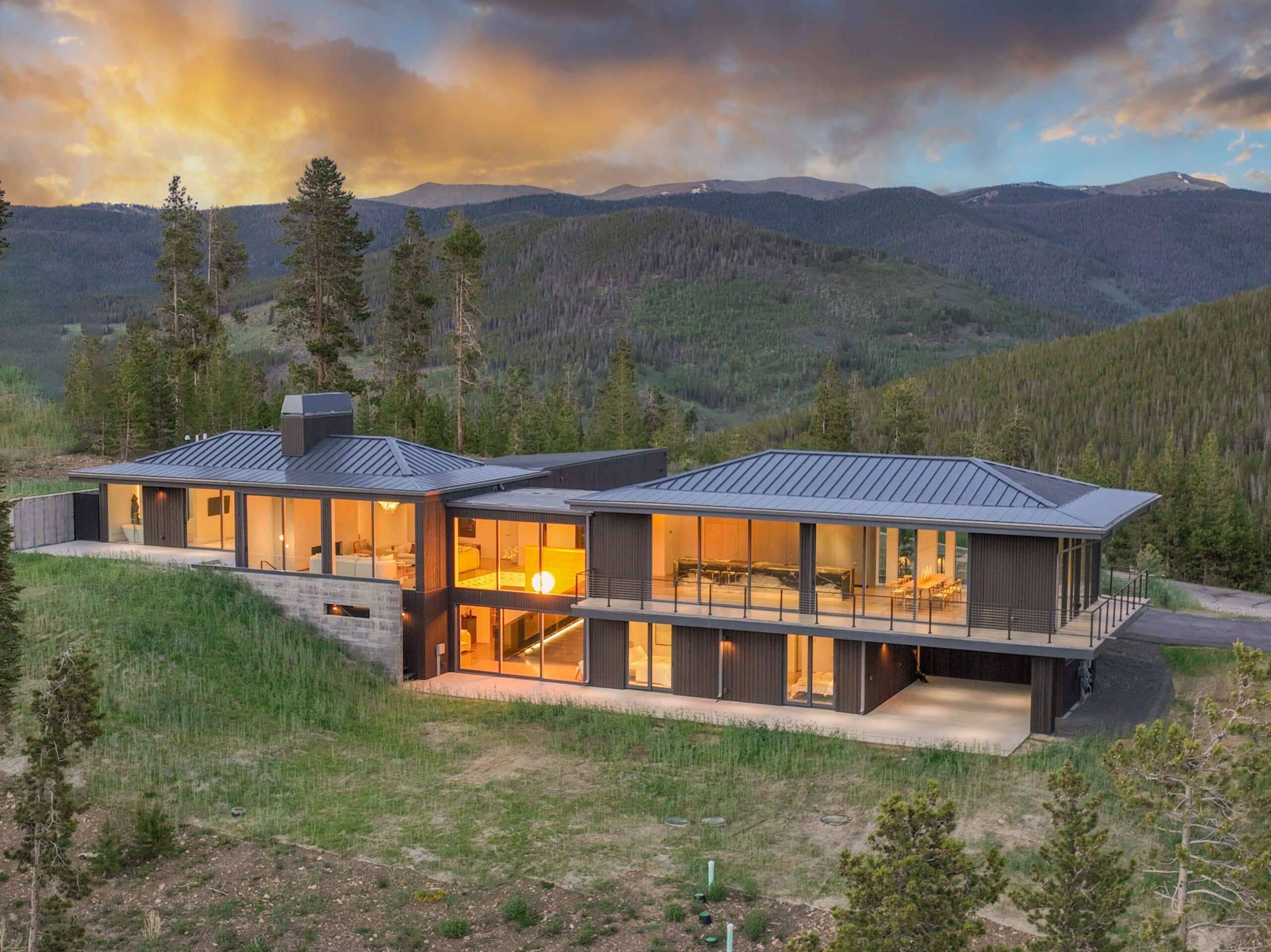 Colorado Mountain Home Reveals Spectacular European Contemporary Design