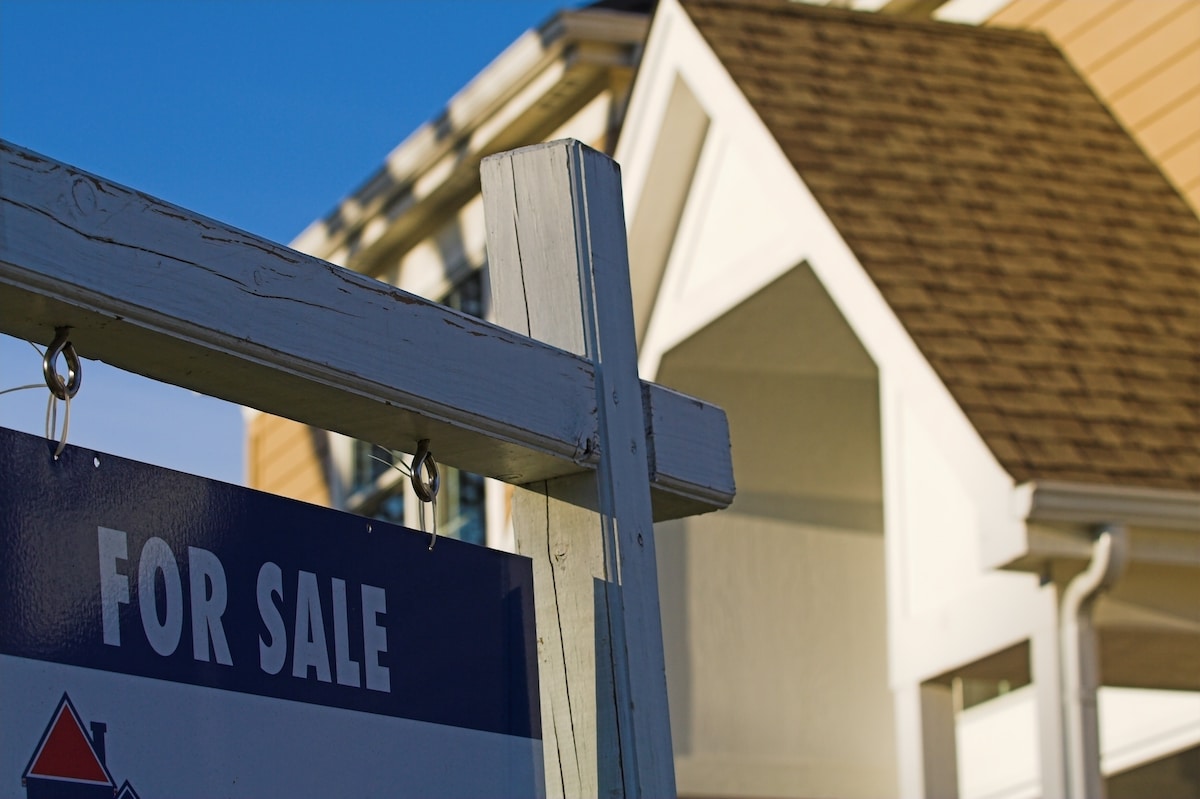 What Is A Deposit? Everything To Know About Escrow, Earnest Money And More
