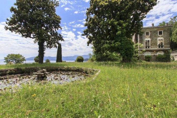 Photo 43 of the property 2494199 - prestigious property with castle for sale in verbania