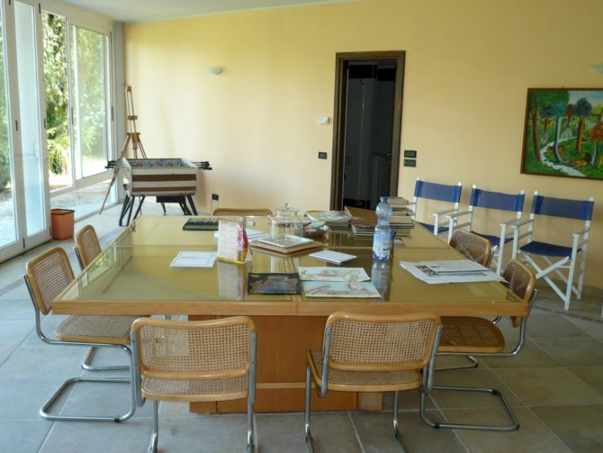 Photo 17 of the property 2494603 - historische villa mit nebengebäude, park und pool zum verkauf in luino am lago maggiore