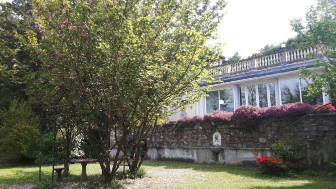 Photo 5 of the property 2494603 - historic villa with annex, park and swimming pool for sale in luino on lake maggiore