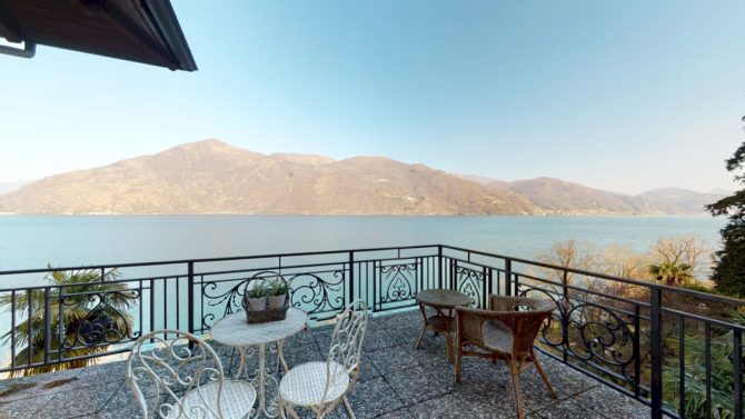 Photo 27 of the property 6849150 - historic villa on lake maggiore with beach and quay for sale