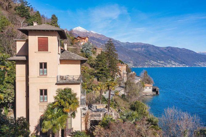 Photo 48 of the property 6849150 - historische villa gegenüber dem lago maggiore mit strand und pier zum verkauf