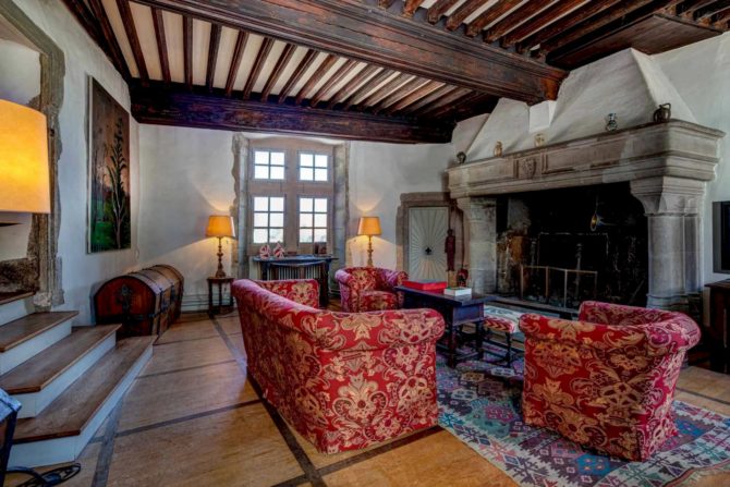 Photo 3 of the property 83301816 - sumptuous 13th-century château with wine-growing estate