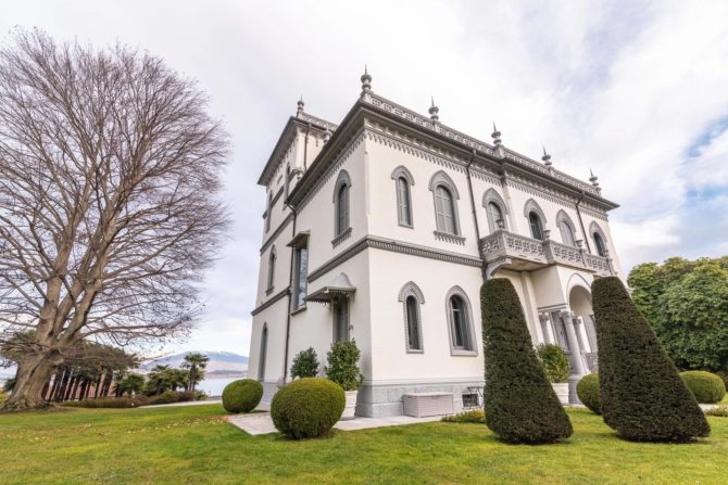 Photo 3 of the property 2495196 - prestigious period villa with annex and renovated gatehouse for sale in lesa on lake maggiore