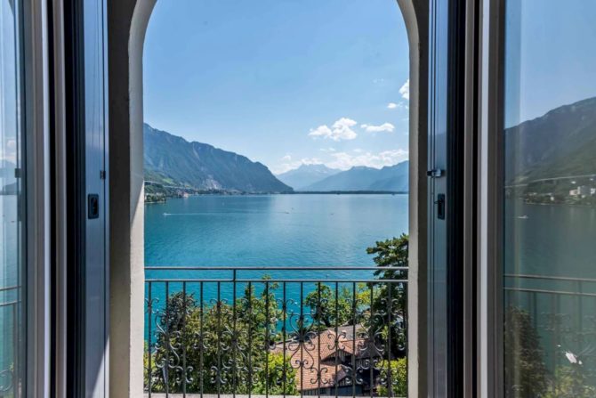 Photo 1 of the property 83301167 - national de montreux – 4.5-room apartment with panoramic lake view