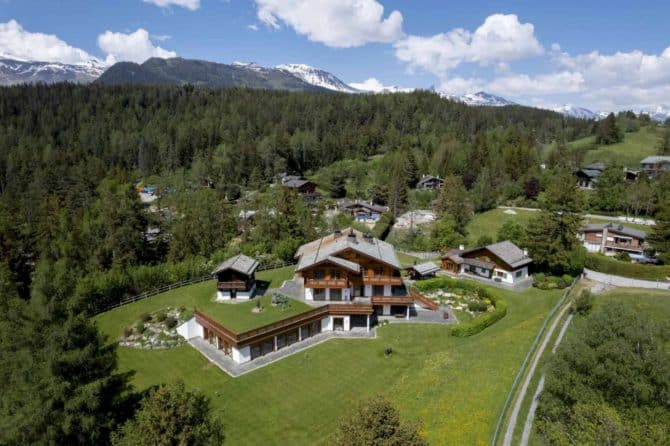 Photo 1 of the property 83300579 - außergewöhnliche immobilie im herzen des wallis in crans-montana
