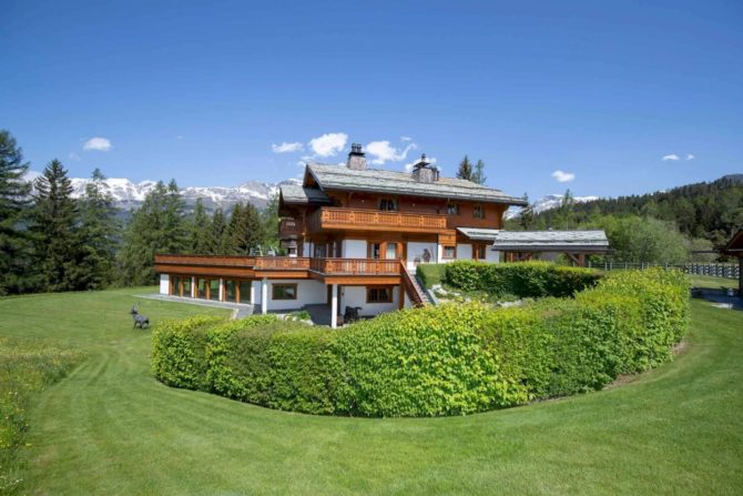 Photo 2 of the property 83300579 - exceptional property in the heart of the valais in crans-montana
