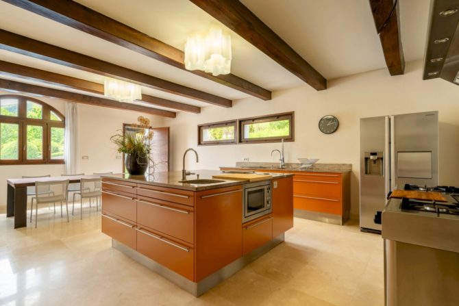 Photo 8 de l'annonce 84342648 - haute-savoie  –  annecy – rare demeure de prestige de  572 m²