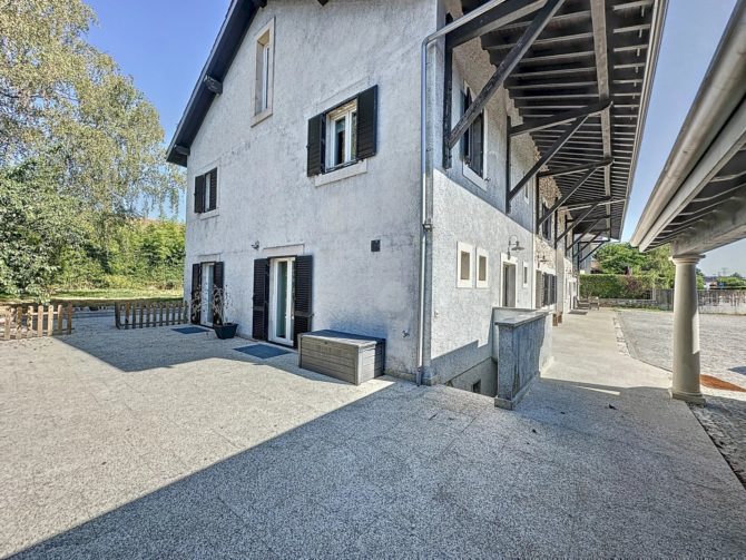 Photo 10 of the property 85141257 - 7-room semi-detached villa with character - chavannes des bois