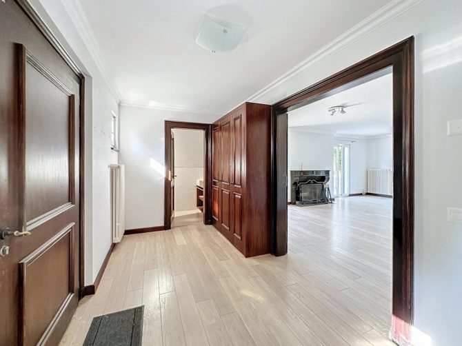 Photo 3 of the property 85141257 - 7-room semi-detached villa with character - chavannes des bois