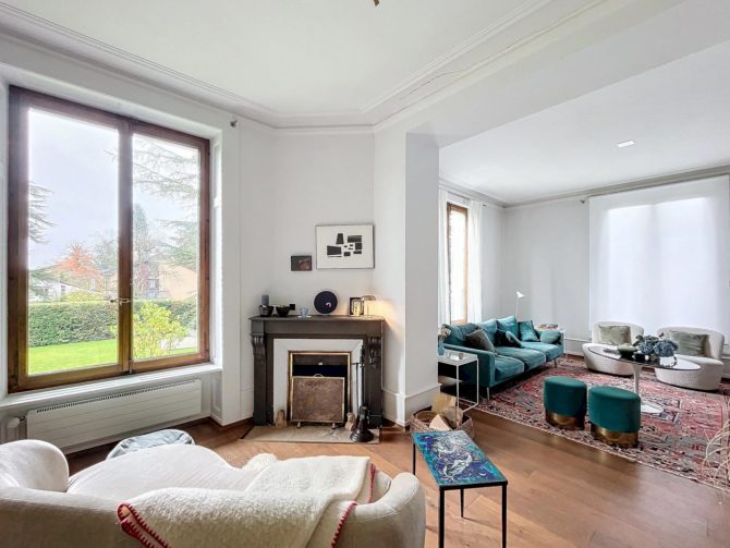 Photo 18 of the property 85367428 - charming 9-room house with beautiful garden in versoix
