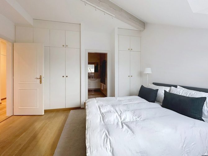 Photo 5 of the property 85760422 - place de neuve - exceptional 7-room apartment