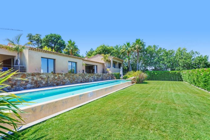 Photo 1 of the property 1740442 - contemporary villa sea view