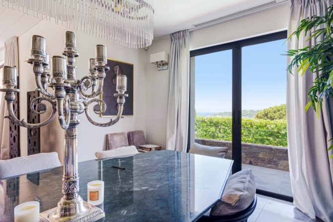 Photo 12 of the property 1740442 - contemporary villa sea view