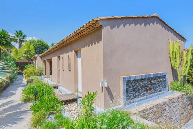 Photo 4 of the property 1740442 - contemporary villa sea view