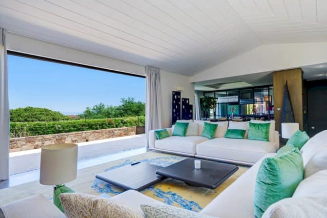 Photo 8 of the property 1740442 - contemporary villa sea view