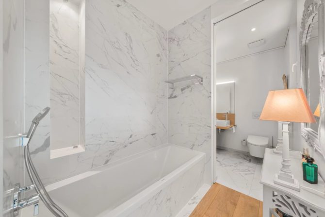 Photo 11 de l'annonce 85425700 - luxueux duplex en attique avec vue sur le lac et les alpes