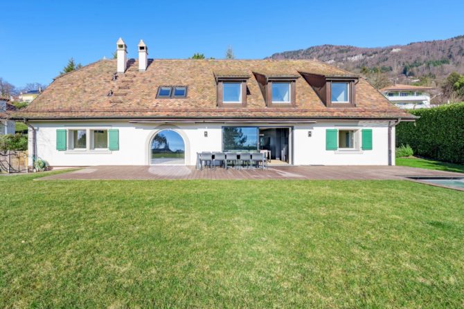 Photo 2 of the property 85724220 - zeitlose eleganz mit blick auf den see und die berge