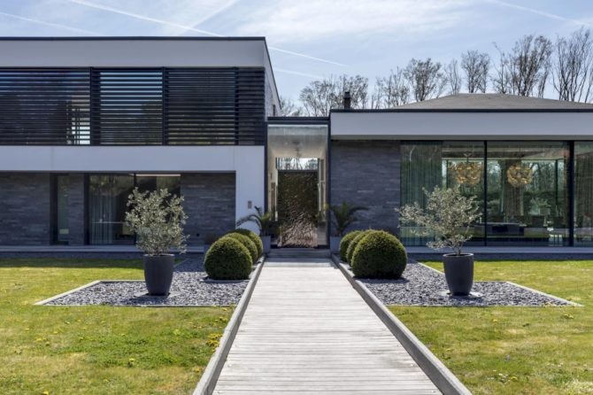 Photo 3 of the property 85767455 - prächtige residenz in mies