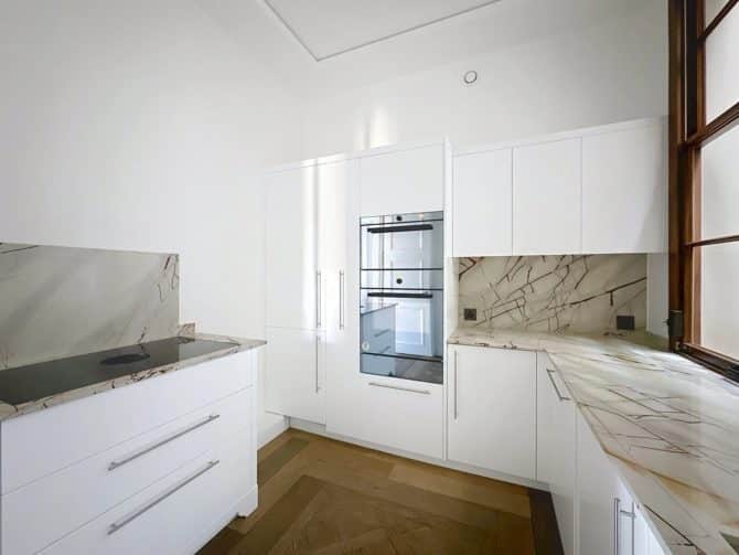 Photo 5 de l'annonce 85823355 - vieille ville – superbe appartement lumineux de 6 pièces
