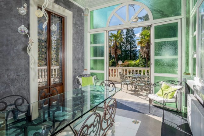 Photo 24 of the property 2494603 - historische villa mit nebengebäude, park und pool zum verkauf in luino am lago maggiore