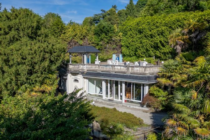 Photo 32 of the property 2494603 - historische villa mit nebengebäude, park und pool zum verkauf in luino am lago maggiore
