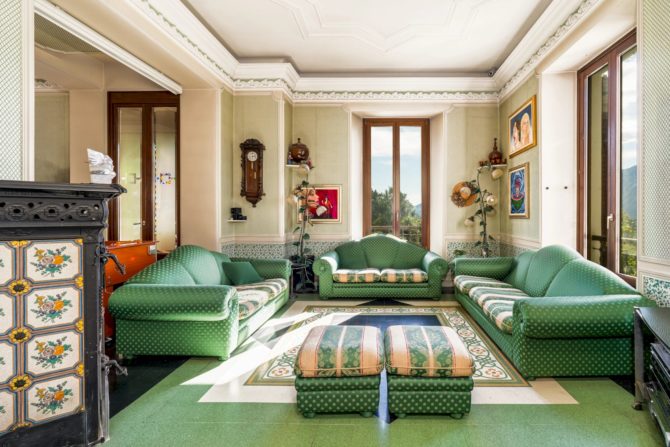 Photo 6 of the property 2494603 - historische villa mit nebengebäude, park und pool zum verkauf in luino am lago maggiore