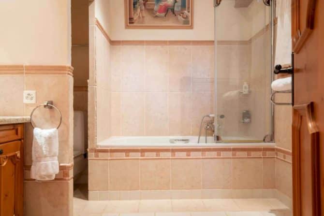 Photo 7 of the property 83300579 - private listing, do not publish – außergewöhnliche immobilie im herzen des wallis in crans-montana
